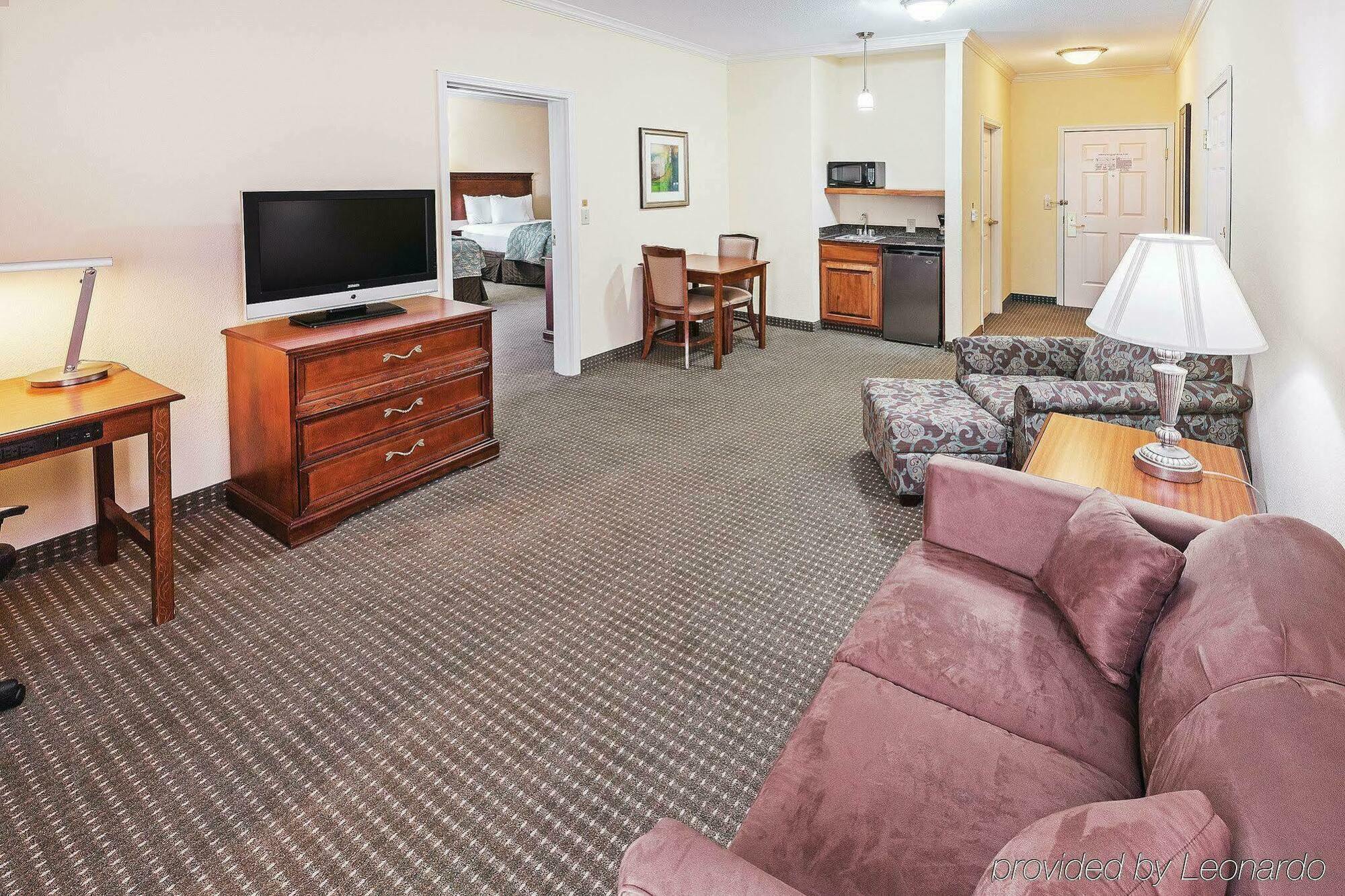 La Quinta By Wyndham Gainesville Exterior photo